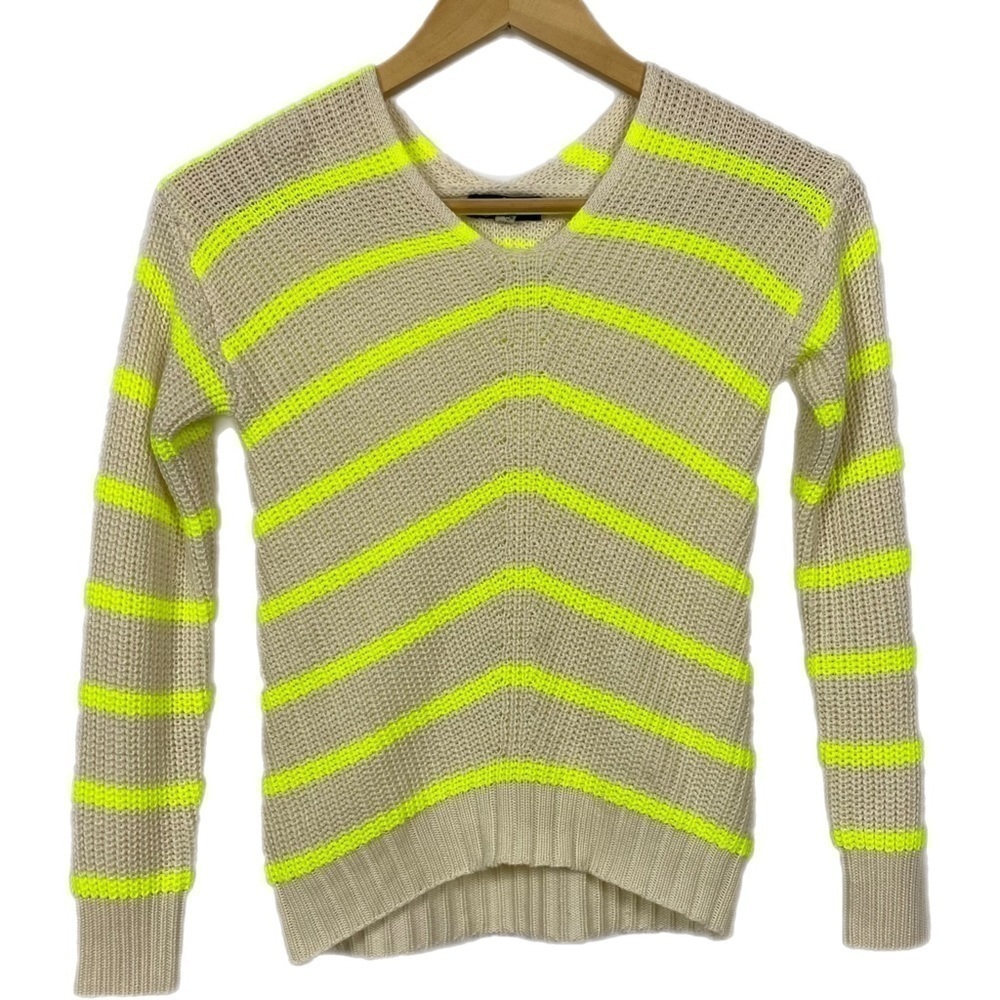FRESHMAN Girls’ Stripe V-Neck Knit Sweater Size Small (7)